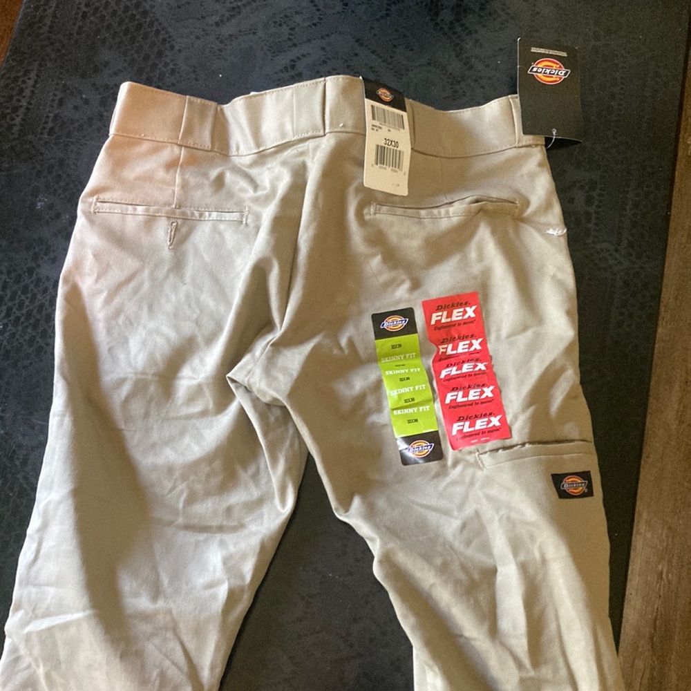 Dickies skinny fit 32x30 NWT